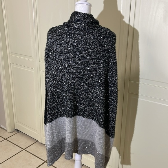 CHICOS Colorblock Sparkle Cape Size L/XL - Picture 7 of 8